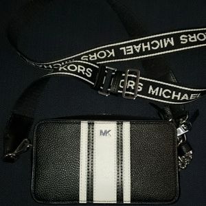 NWOT Michael Kors Small Camera Crossbody Bag.